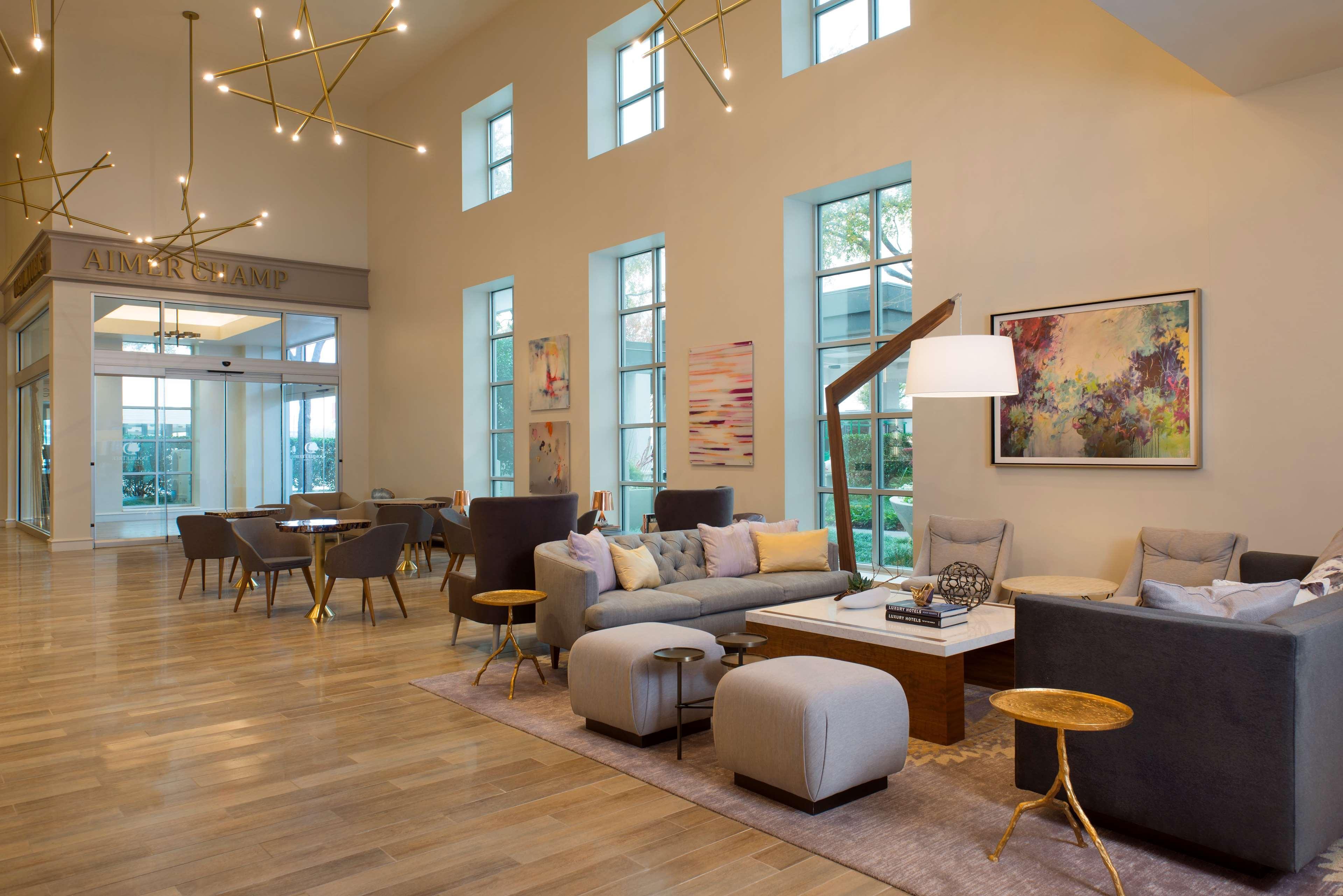 Doubletree By Hilton Hotel Dallas - Love Field Bagian luar foto