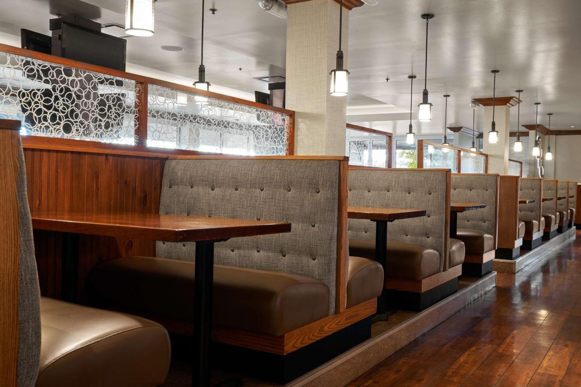 Doubletree By Hilton Hotel Dallas - Love Field Bagian luar foto